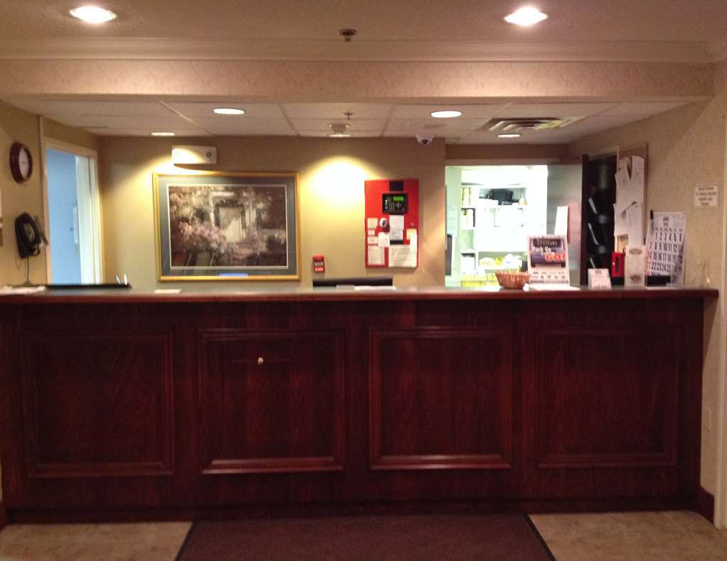 Country Hearth Inn & Suites Willard Interiør bilde