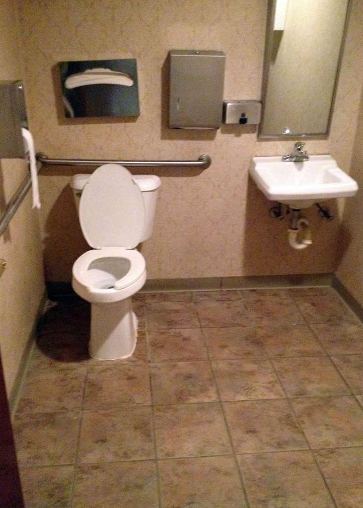 Country Hearth Inn & Suites Willard Rom bilde